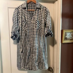 Skies are Blue checkered button up dress with waist tie.
